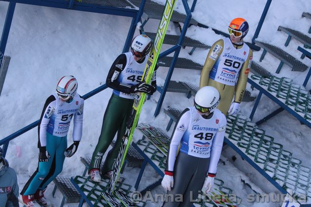 137 Ski jumpers waiting